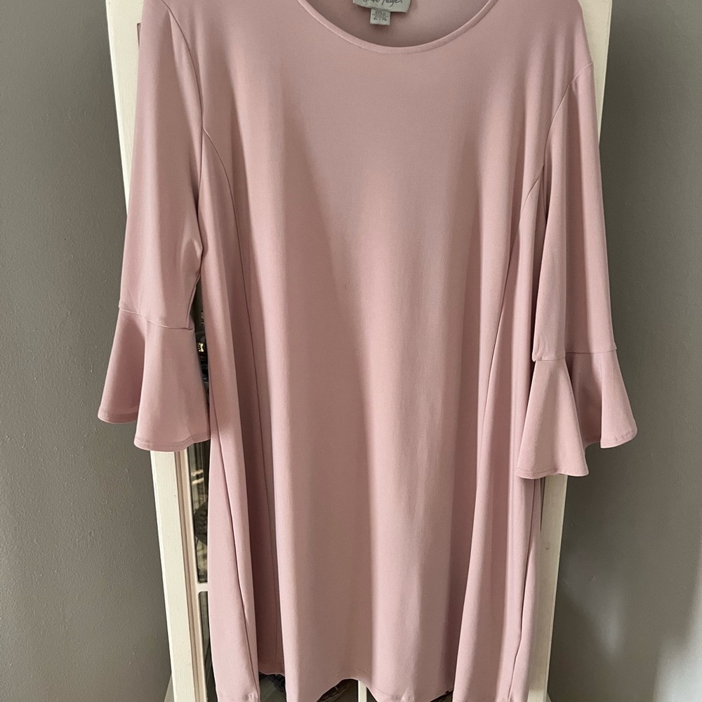 Charlie Paige Pink Bell Sleeve Tunic Dress ✅